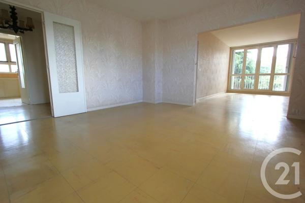 Appartement F3 à vendre  3 pièces - 73,12 m 2   ARPAJON  - 91