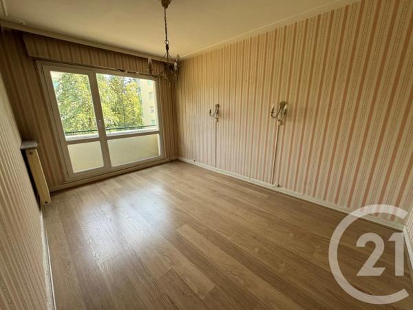 Appartement F3 à vendre  3 pièces - 73,12 m 2   ARPAJON  - 91