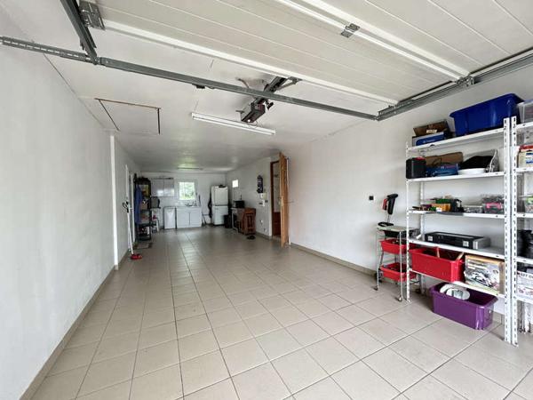 MONTAIGU-VENDEE / Vente Maison 8 Pièces 200 m²