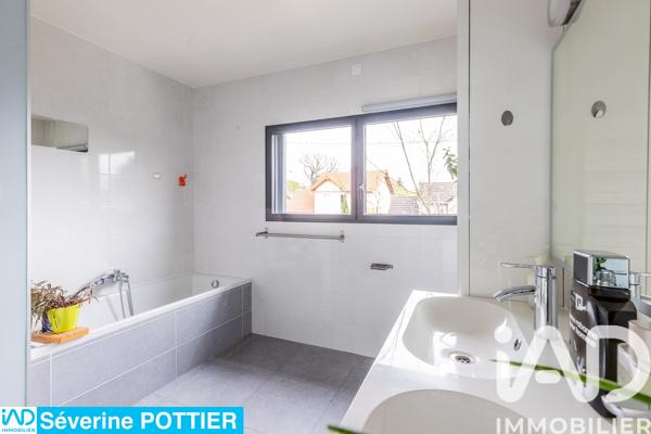 Maison à vendre 6 pièces 138 m² Villemoisson-sur-Orge