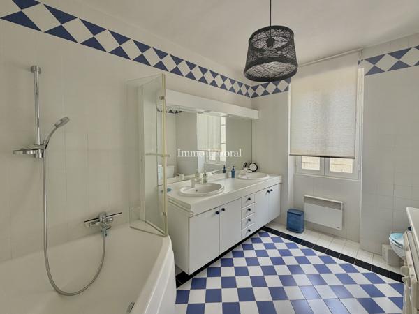 Maison T6 avec Cour et Garage Les Sables d'Olonne (85100)