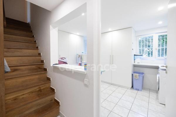 Dpt Gironde (33), à vendre MARTIGNAS SUR JALLE maison 300m² - Terrain 1617m²