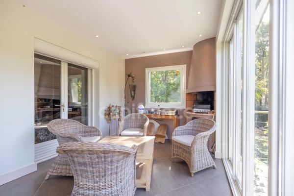 Dpt Gironde (33), à vendre MARTIGNAS SUR JALLE maison 300m² - Terrain 1617m²