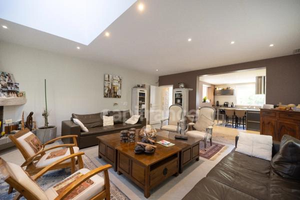 Dpt Gironde (33), à vendre MARTIGNAS SUR JALLE maison 300m² - Terrain 1617m²