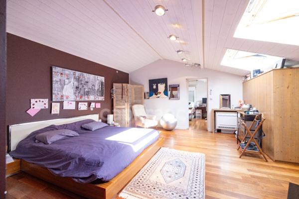 Dpt Gironde (33), à vendre MARTIGNAS SUR JALLE maison 300m² - Terrain 1617m²