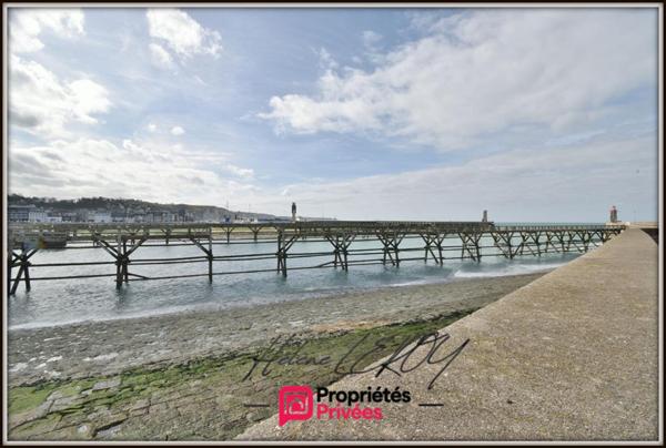 Maison de caractère avec vue exceptionnelle sur le port et la mer