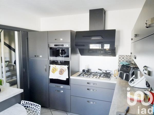 Maison 5 pièces de 119 m² à Beaumont-lès-Valence (26760)