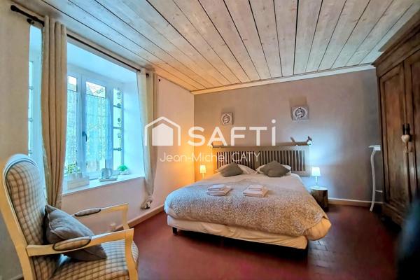 POUILLY SUR LOIRE, gîte de 270 m² sur 5796 m² de terrain.