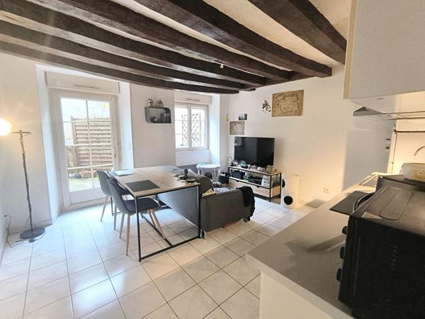 A LOUER LE LION D'ANGERS Appt T3 en Triplex de 47 m2 avec petite terrasse