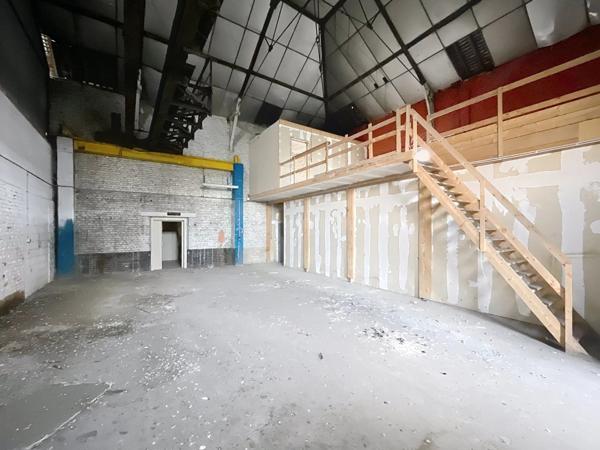 Vente Local industriel 3 pièces 190 m2 à Aulnois-sous-Laon
