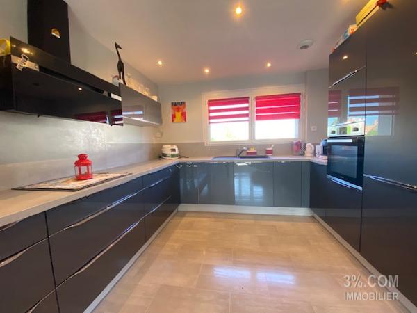 3%.COM Belle maison 140m² avec terrasse, jardin et piscine Hoenheim (67800)