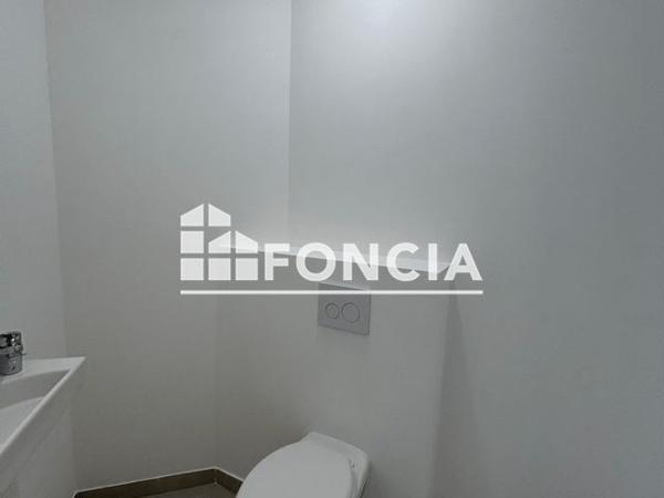 Location Appartement 3 pièces 55.46 m² - 8 AVENUE DE FLORE Istres 13800