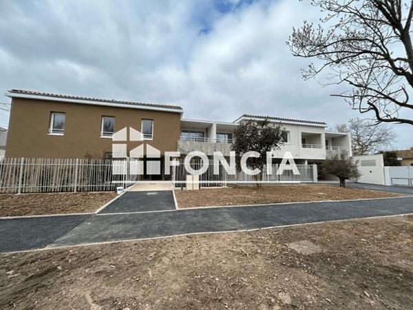 Location Appartement 3 pièces 55.46 m² - 8 AVENUE DE FLORE Istres 13800