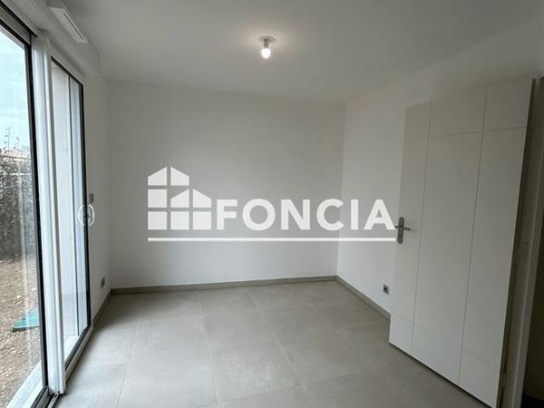 Location Appartement 3 pièces 55.46 m² - 8 AVENUE DE FLORE Istres 13800