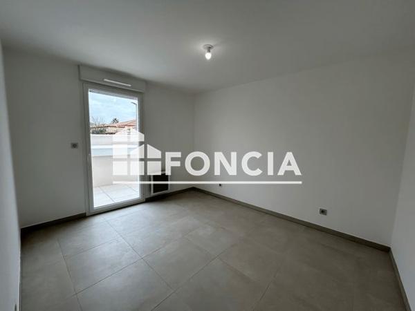 Location Appartement 3 pièces 55.46 m² - 8 AVENUE DE FLORE Istres 13800