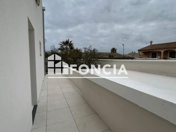 Location Appartement 3 pièces 55.46 m² - 8 AVENUE DE FLORE Istres 13800