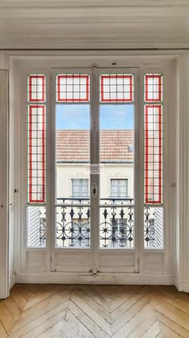 Appartement  4 pièces  104 m2  'Quartier des Prés'  Versailles
