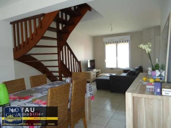 Maison à louer 4 pièces 83m²