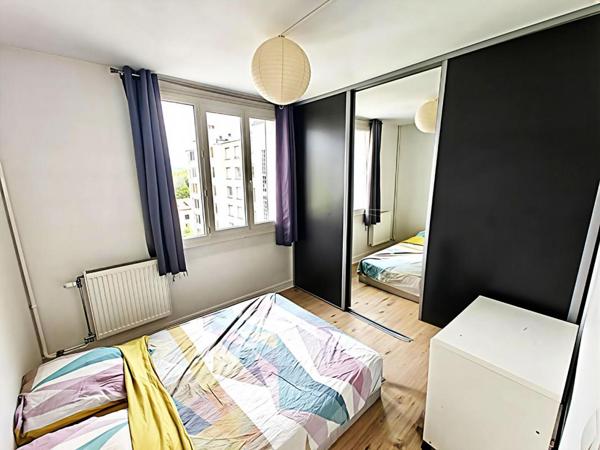 Appartement  T3 -66 m² -8/9 étages vue panoramique tous les massifs, balcon DPE D