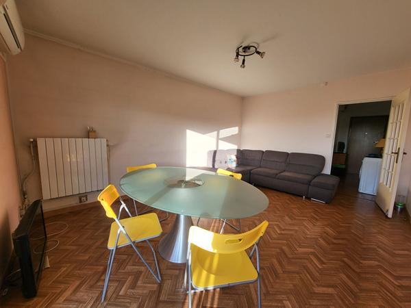 À vendre : Appartement 4 pièces dernier étage