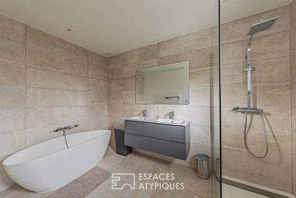 Maison contemporaine et familiale dans un secteur préservé