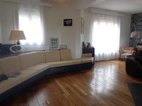 Propriété d'Exception située à La Frette Sur Seine à qqs minutes à pied de la Gare