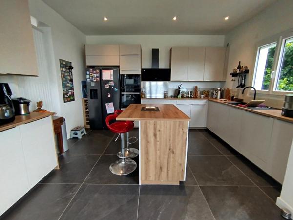 Propriété d'Exception située à La Frette Sur Seine à qqs minutes à pied de la Gare