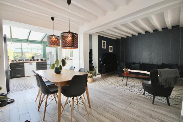 Bessancourt (95550) A vendre à Bessancourt, maison rénovée de 82 m2, 3 chambres.