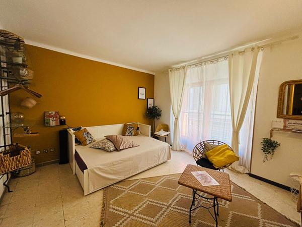 À vendre : Charmant appartement T1 à Martigues, quartier Jonquières