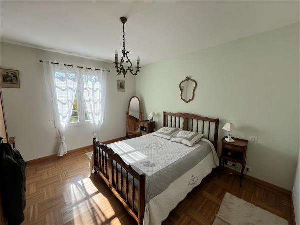 Maison à vendre 1 000 000 € Saint-Georges-d'Oléron 8 p 194 m² DPE D
