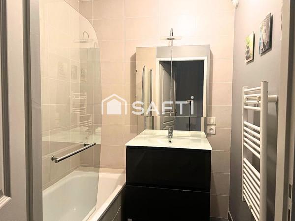 Magnifique T3 de 66 m2 entièrement rénové dans résidence récente au RDC surélevé avec jardin privatif