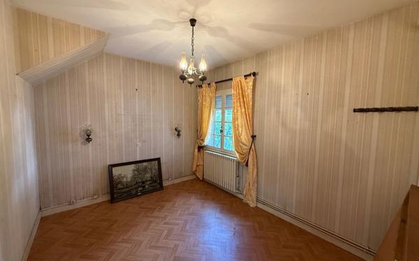 Maison à vendre    5 pièces • 106 m2 Tergnier