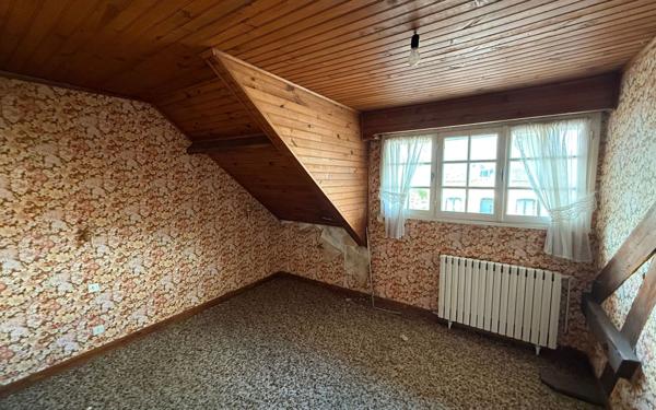 Maison à vendre    5 pièces • 106 m2 Tergnier