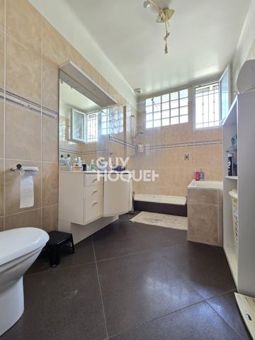 Maison à vendre de 7 pièces de 162.9 m²