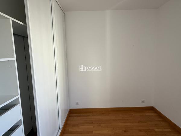 Location Appartement 5 pièces 115 m² - Levallois-perret 92300
