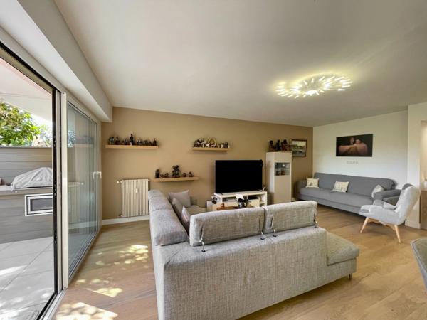 Appartement en rez-de-jardin, au calme, rénové