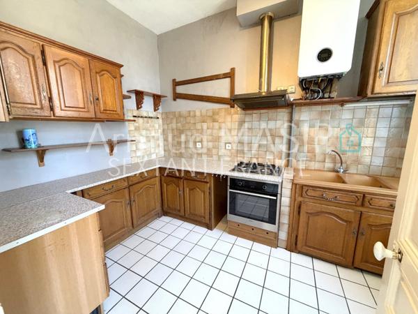 PAVILLON 2 CHAMBRES, BALCONNET, JARDIN PRIVATIF, QUARTIER CALME PROCHE COMMODITES