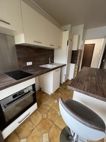 Appartement t2 terrasse cave et garage