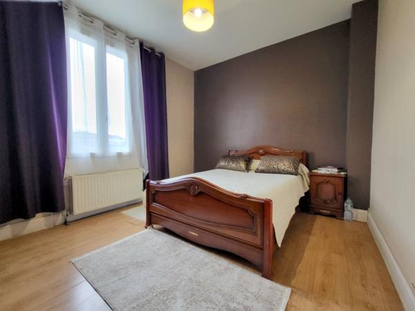 Cusset (03300) A VENDRE, MAISON A CUSSET 176 M2 HABITABLES, 1 GARAGE, 1 JARDIN, 1 SOUS-SOL