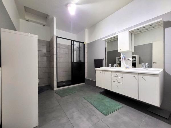 Cusset (03300) A VENDRE, MAISON A CUSSET 176 M2 HABITABLES, 1 GARAGE, 1 JARDIN, 1 SOUS-SOL