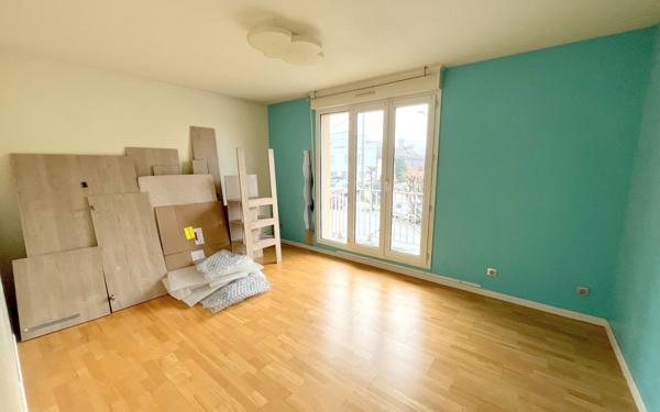 Appartement à vendre    3 pièces • 79,15 m2 Villeparisis