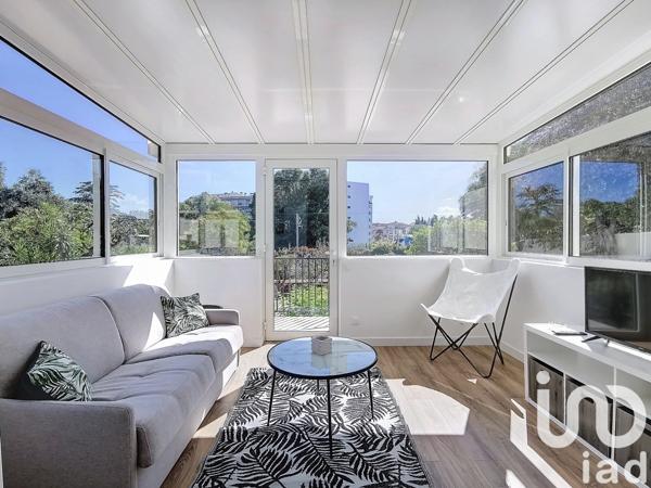 Appartement 2 pièces de 40 m² à Cannes (06400)