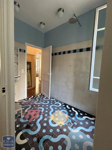 Appartement à louer 4 pièces 81.07m²