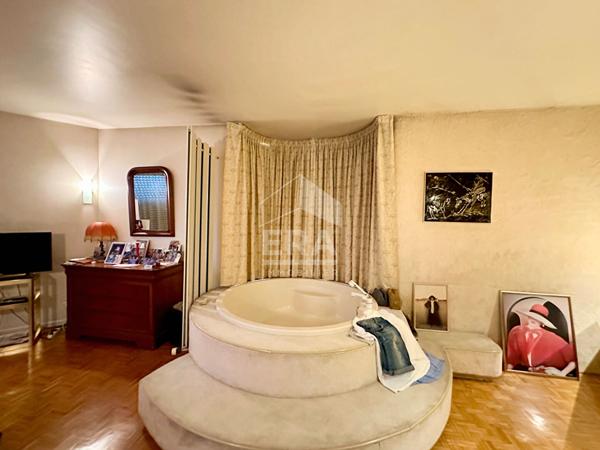 Maison d'architecte 4 faces sur sous sol - Piscine - Perpignan