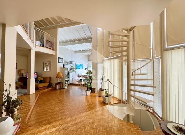 Maison d'architecte 4 faces sur sous sol - Piscine - Perpignan