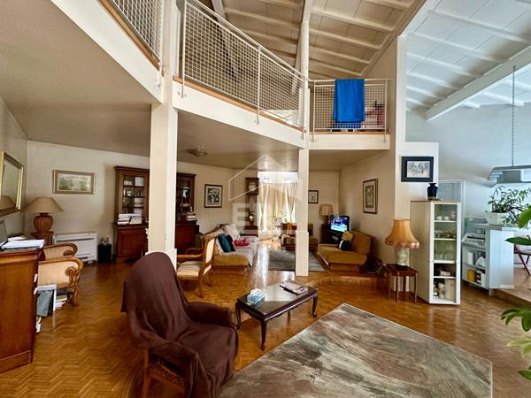 Maison d'architecte 4 faces sur sous sol - Piscine - Perpignan