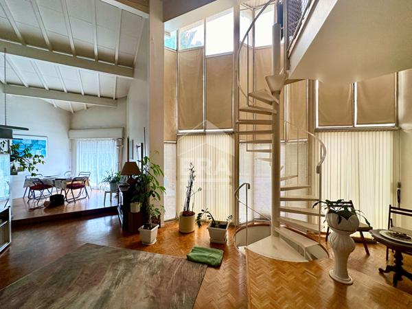 Maison d'architecte 4 faces sur sous sol - Piscine - Perpignan