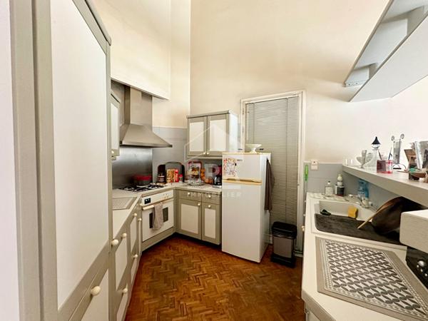 Maison d'architecte 4 faces sur sous sol - Piscine - Perpignan