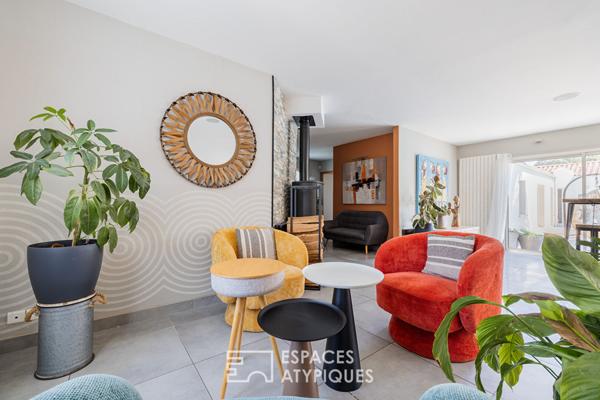 Villa contemporaine avec piscine et salle de cinéma privée, à deux pas du littoral