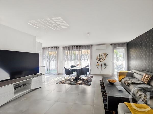 Appartement T5 à vendre  5 pièces - 110,68 m2 BANDOL - 83